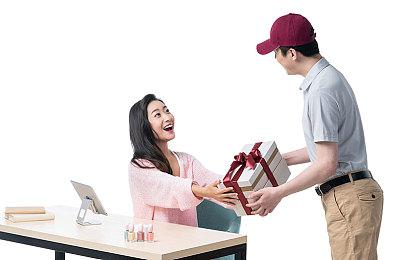 《最终幻想7：重生》奖杯列表曝光 包含难度奖杯